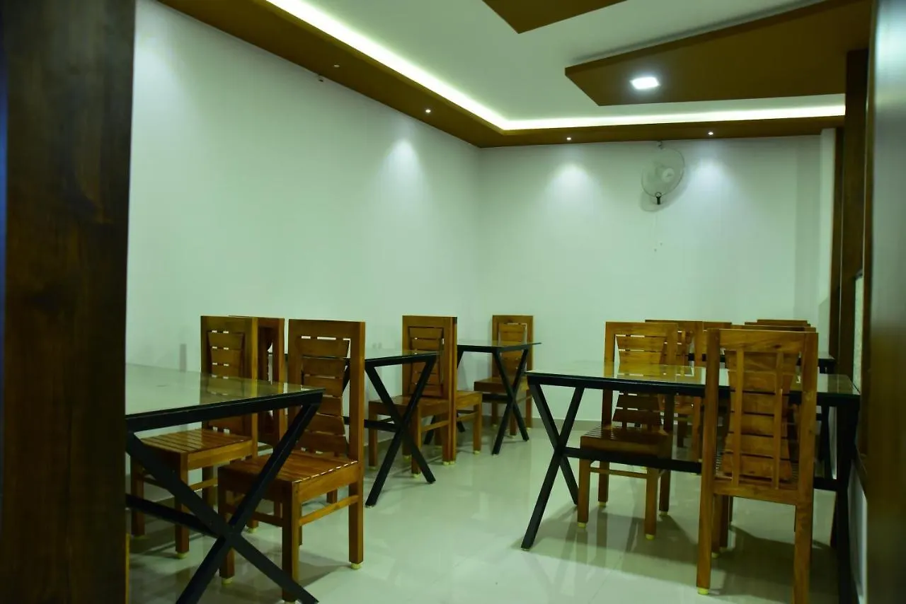 W Royal Grand Hotel Meenangadi 0*,  India