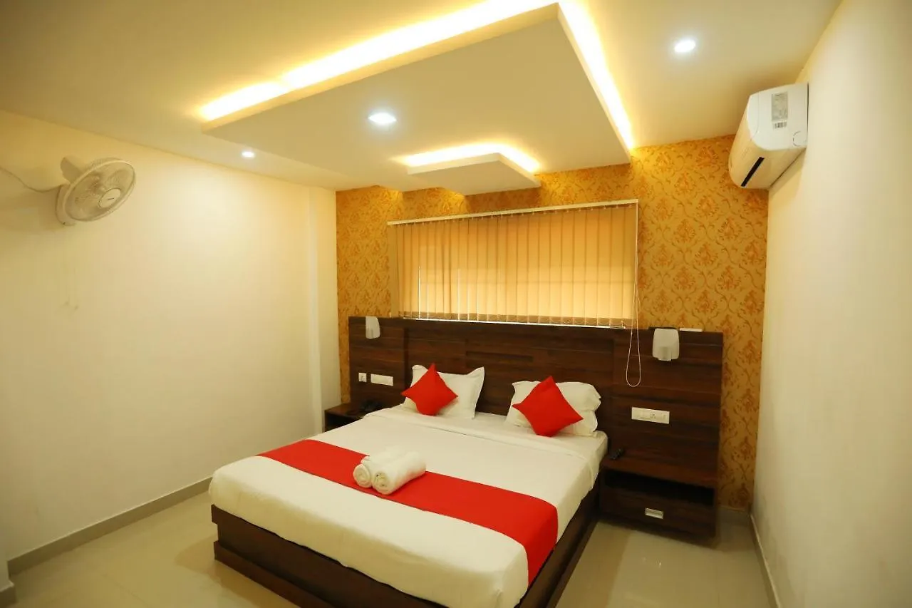 W Royal Grand Hotel Meenangadi
